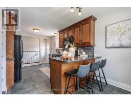 22 SCOTCHMERE CRESCENT - 12