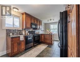 22 SCOTCHMERE CRESCENT - 15