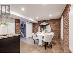 22 SCOTCHMERE CRESCENT - 31