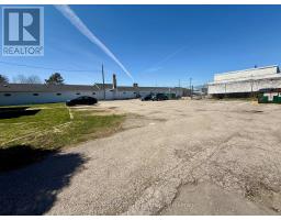 1576 CALEDONIA STREET - 4