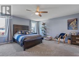 1098 STAGHORN CRESCENT - 24