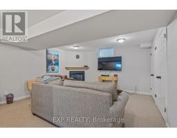 1098 STAGHORN CRESCENT - 36