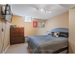 1098 STAGHORN CRESCENT - 39