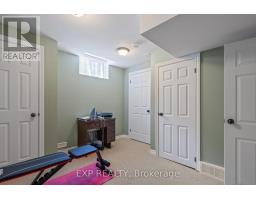 1098 STAGHORN CRESCENT - 42