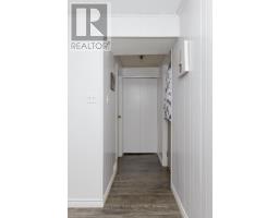 112 ARDSLEY CRESCENT - 19