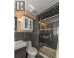 2401 - 389 DUNDAS STREET - 11