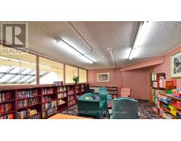 2401 - 389 DUNDAS STREET - 17