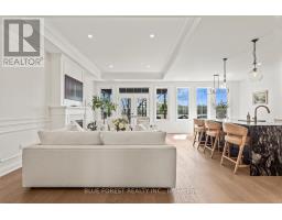 86 KEMP CRESCENT - 11