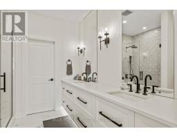 86 KEMP CRESCENT - 23