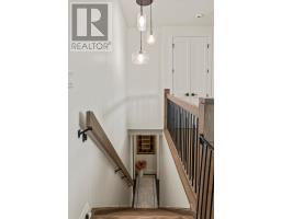 86 KEMP CRESCENT - 26