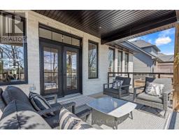 86 KEMP CRESCENT - 37