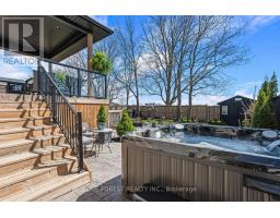 86 KEMP CRESCENT - 40
