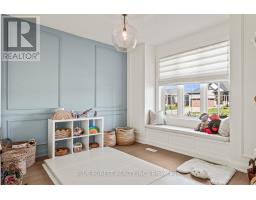 86 KEMP CRESCENT - 6