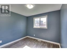 811 SOUTH WENIGE DRIVE - 12
