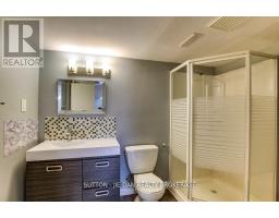 811 SOUTH WENIGE DRIVE - 22