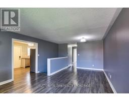 811 SOUTH WENIGE DRIVE - 5