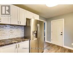 811 SOUTH WENIGE DRIVE - 9