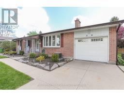 32 APPLEWOOD CRESCENT - 3
