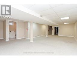 32 APPLEWOOD CRESCENT - 32