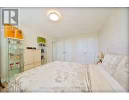 710 - 563 MORNINGTON AVENUE - 12