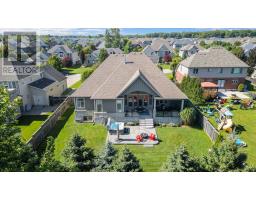 37 BARON CRESCENT - 11