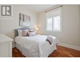 37 BARON CRESCENT - 27