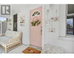 166 GILES STREET - 6