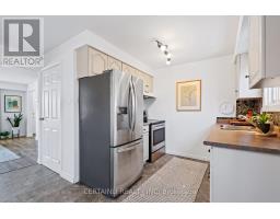 32 - 40 TIFFANY DRIVE - 21