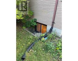 264 TROTT DRIVE - 5
