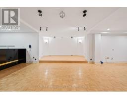 1330 SPRUCEDALE AVENUE - 32