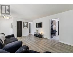 15 ONEIDA ROAD - 11