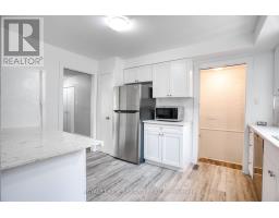 35 ROLLSCOURT GARDENS - 13