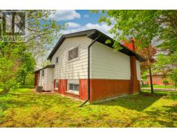 35 ROLLSCOURT GARDENS - 4