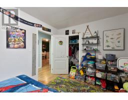 1171 JANE STREET - 18