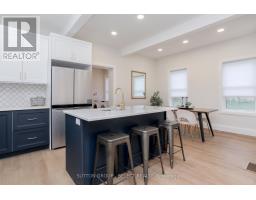 964 DUFFERIN AVENUE - 13