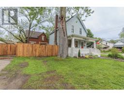964 DUFFERIN AVENUE - 2