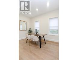 964 DUFFERIN AVENUE - 21