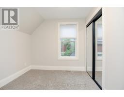 964 DUFFERIN AVENUE - 30