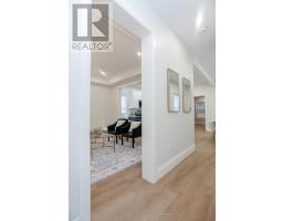 964 DUFFERIN AVENUE - 7