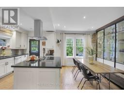 580 GROSVENOR STREET - 12