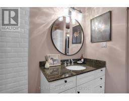 580 GROSVENOR STREET - 29