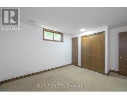 20 HERITAGE COURT - 19