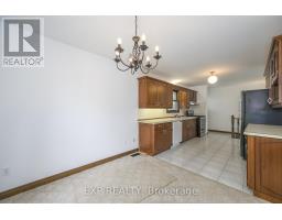 20 HERITAGE COURT - 5