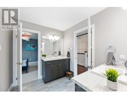 886 FOXCREEK ROAD - 22
