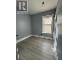 633 HAMILTON ROAD - 9