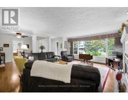 8 CURRIE COURT - 19