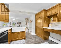 8 CURRIE COURT - 24