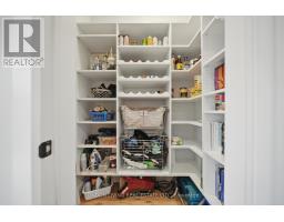 72 BYRON AVENUE E - 22