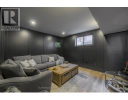 2 - 567 ROSECLIFFE TERRACE - 28