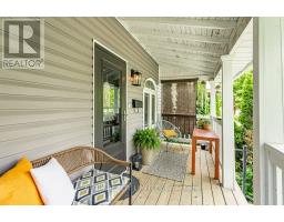 81 HEMLOCK STREET - 4